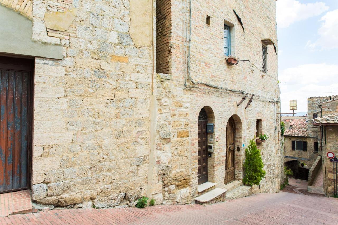 San Domenico Central Apt San Gimignano Buitenkant foto